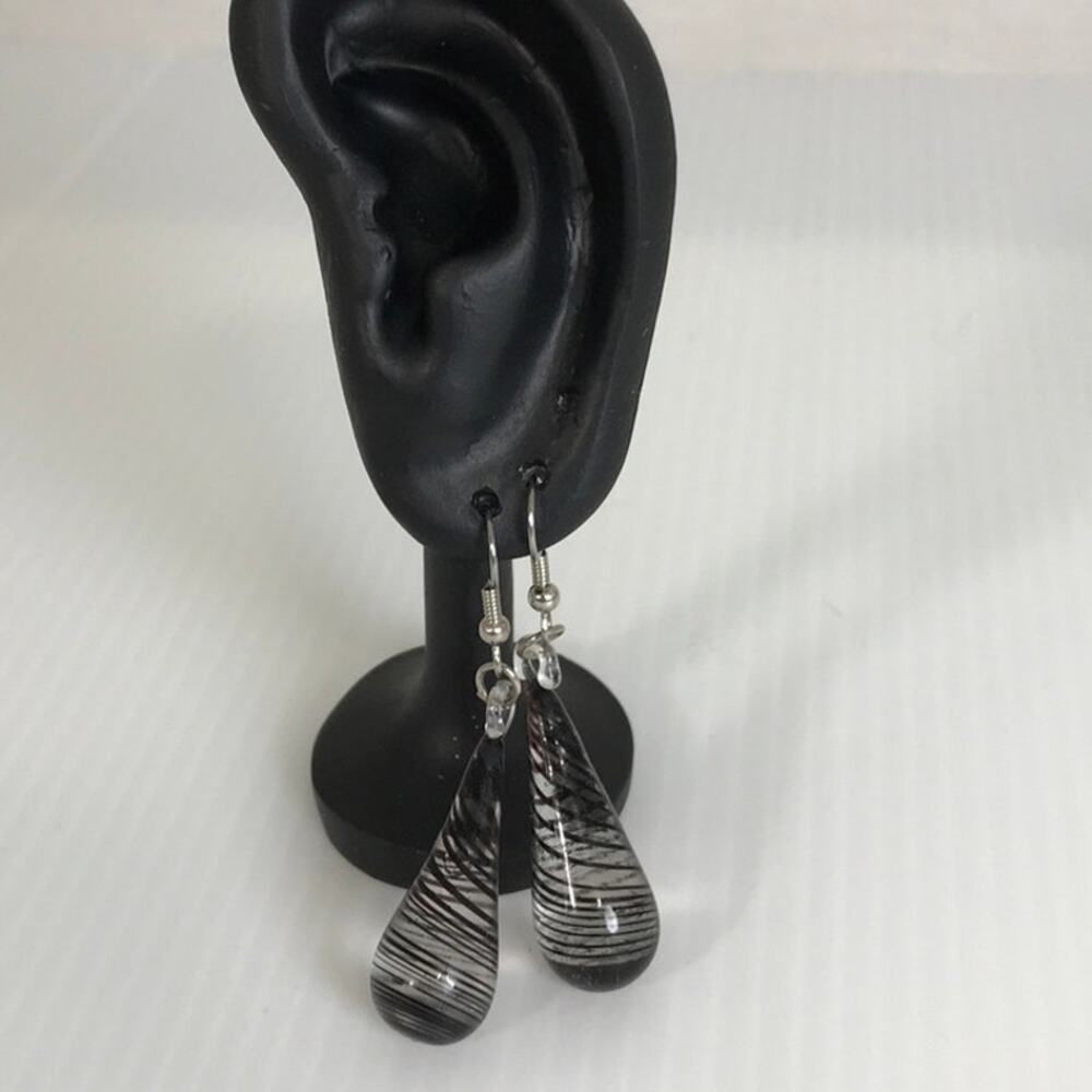 Retro Black Clear Teardrop Dangle Swirl Pattern French Wire Earrings